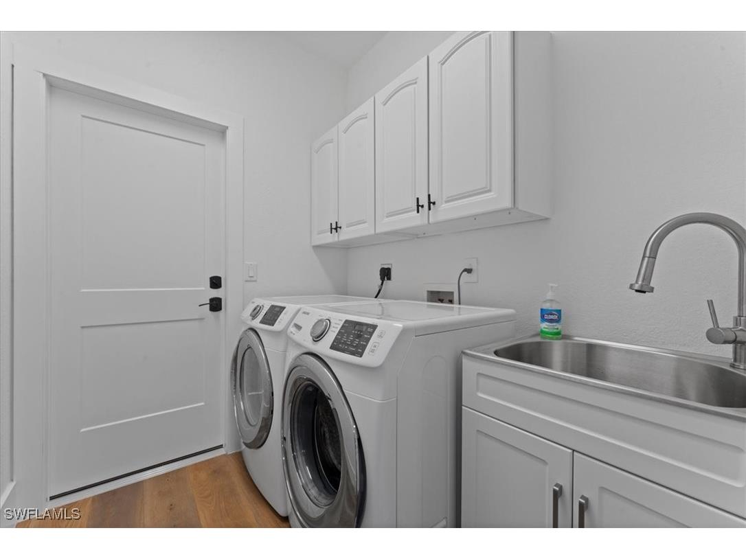 8541 Pepper Tree Way Naples FL 34114 225053447 image32