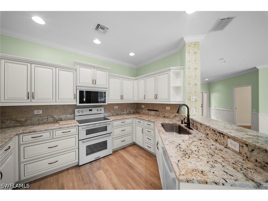 8545 Danbury Boulevard #102 Naples FL 34120 226003116 image25