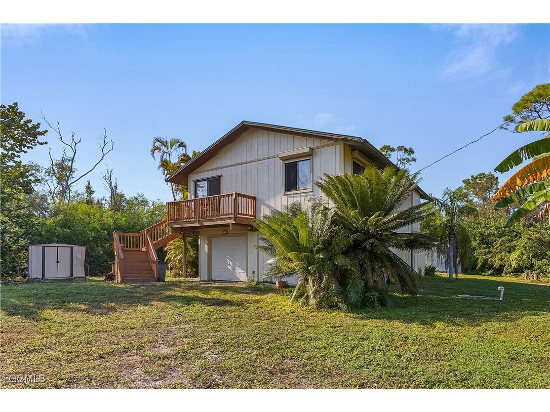 8545 Redwood Drive Saint James City FL 33956 2025021394 image1
