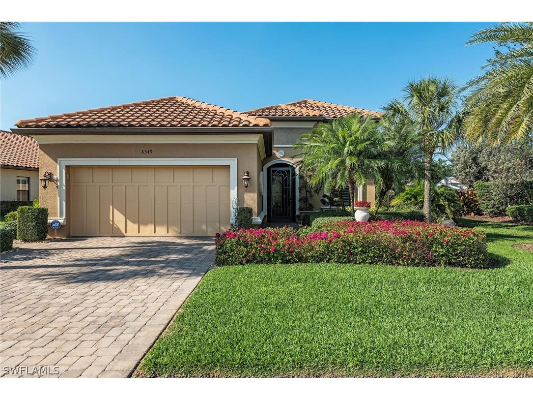 8549 Palacio Terrace N Naples FL 34114 223009619 image1