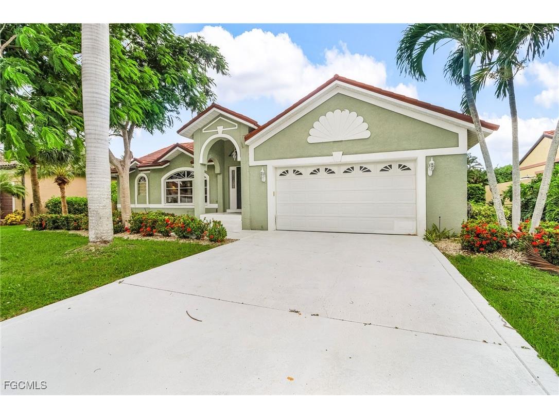 8549 S Lake Circle Fort Myers FL 33908 2025014171 image1