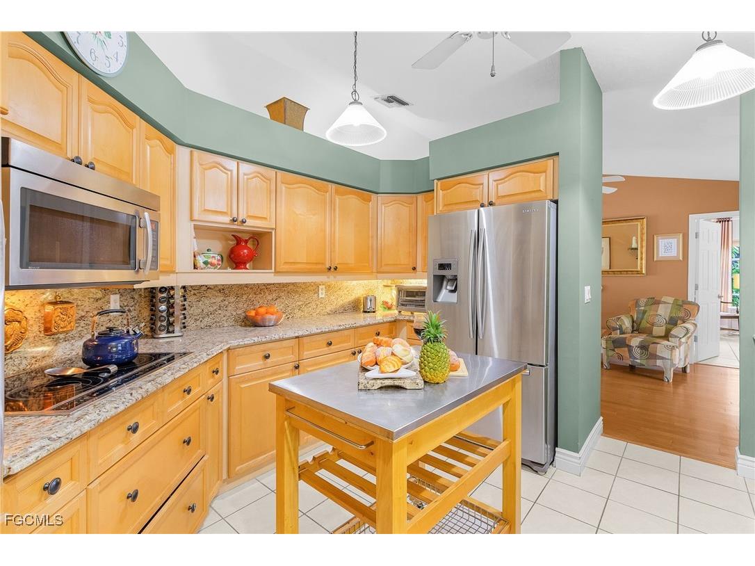 8549 S Lake Circle Fort Myers FL 33908 2025014171 image12