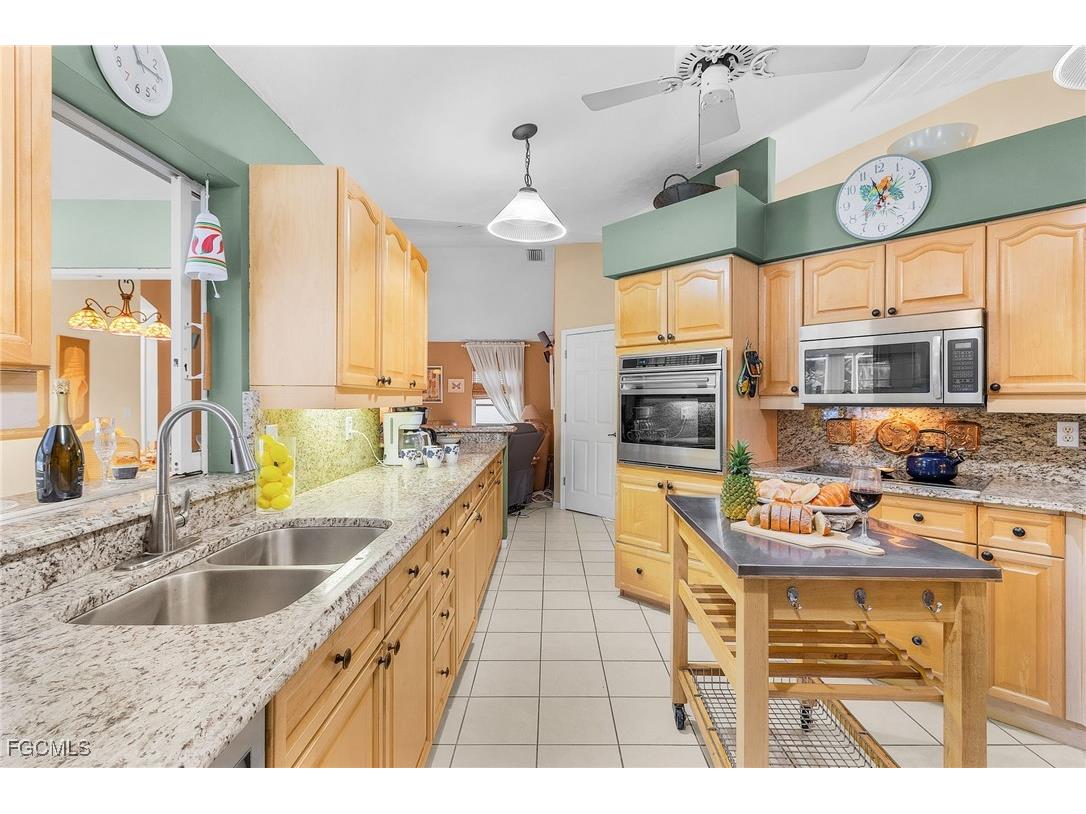 8549 S Lake Circle Fort Myers FL 33908 2025014171 image13