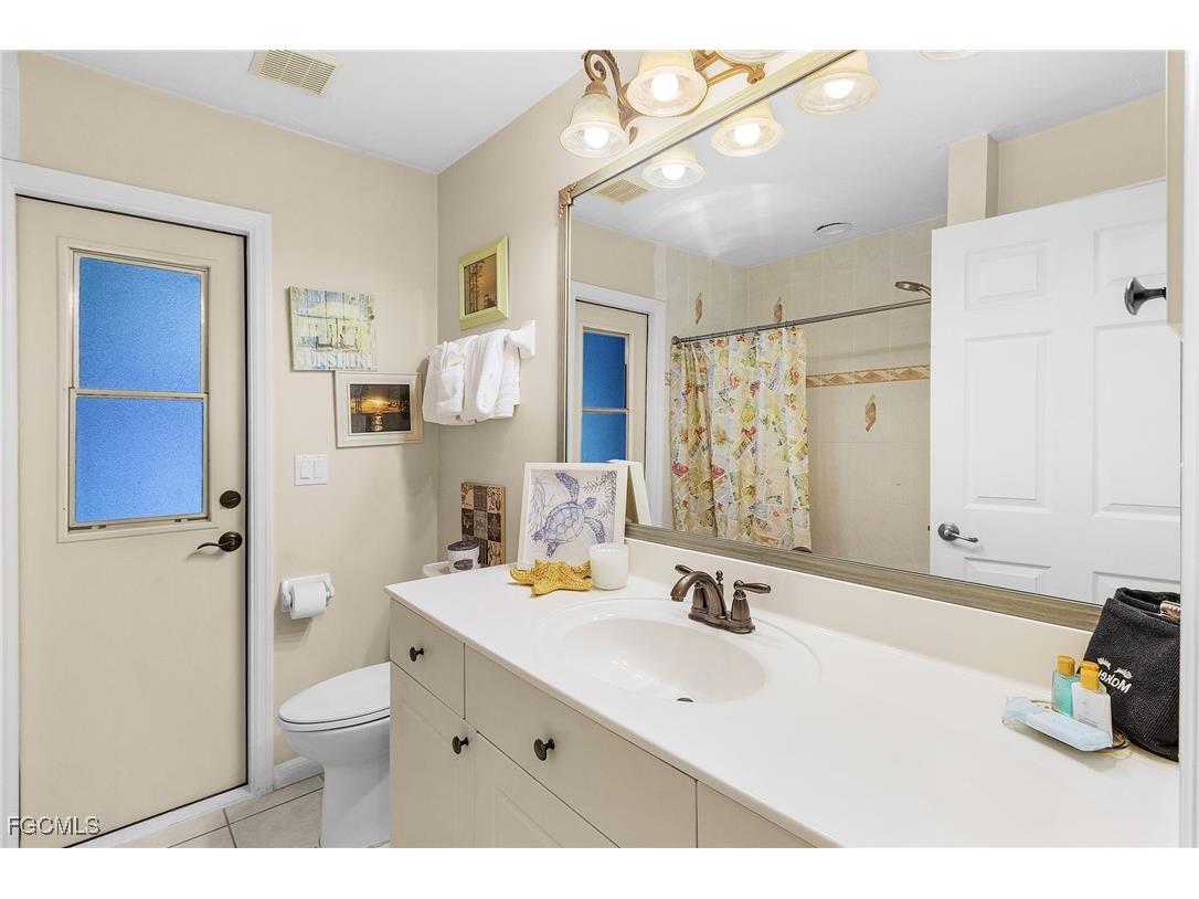 8549 S Lake Circle Fort Myers FL 33908 2025014171 image17