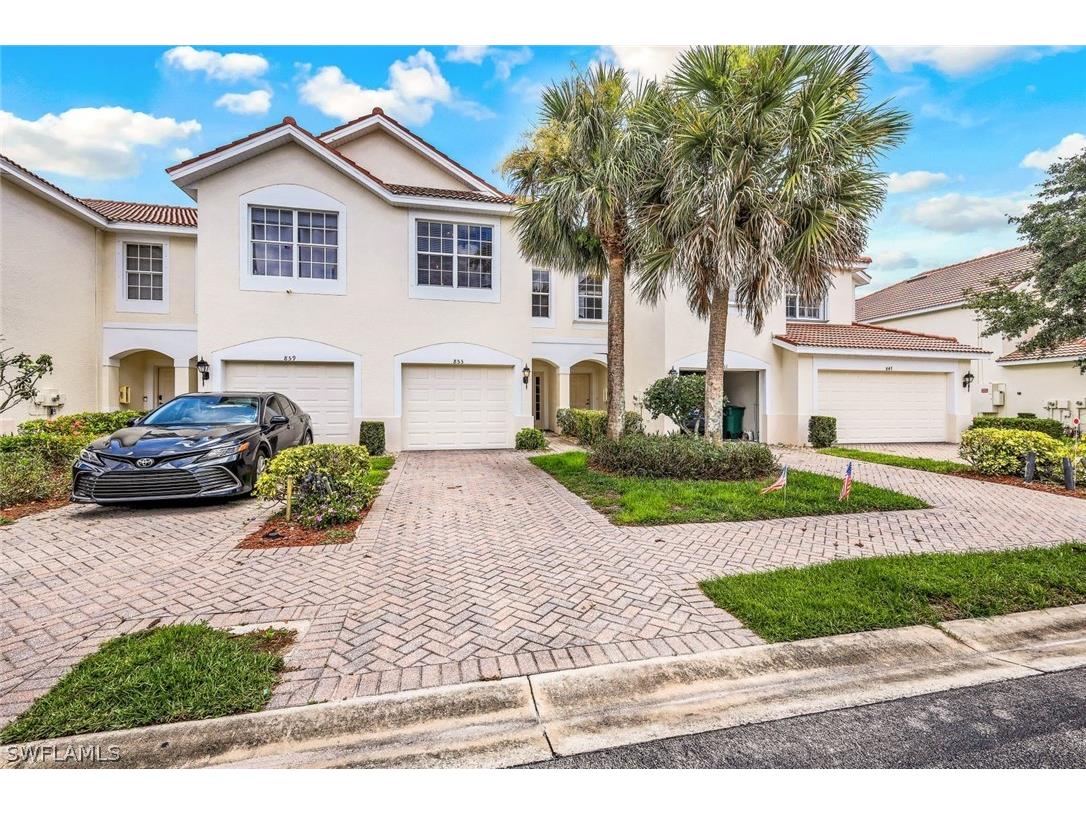 855 Hampton Circle #153 Naples FL 34105 224039368 image1