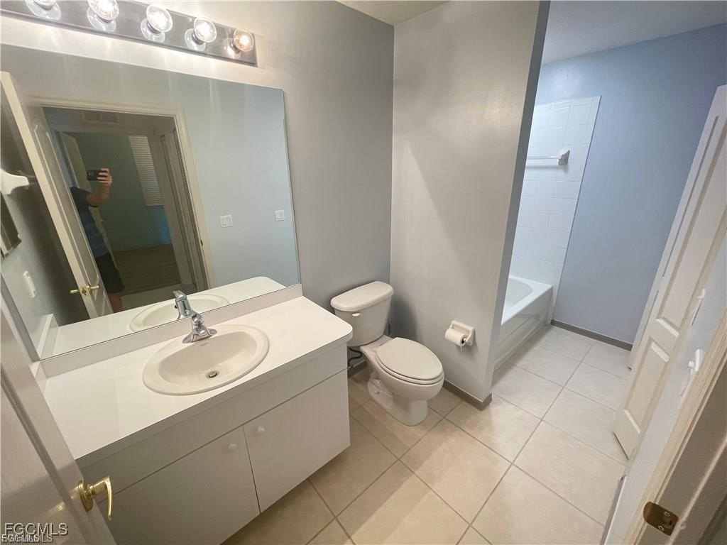 8550 Kingbird Loop #635 Estero FL 33967 2025025076 image6