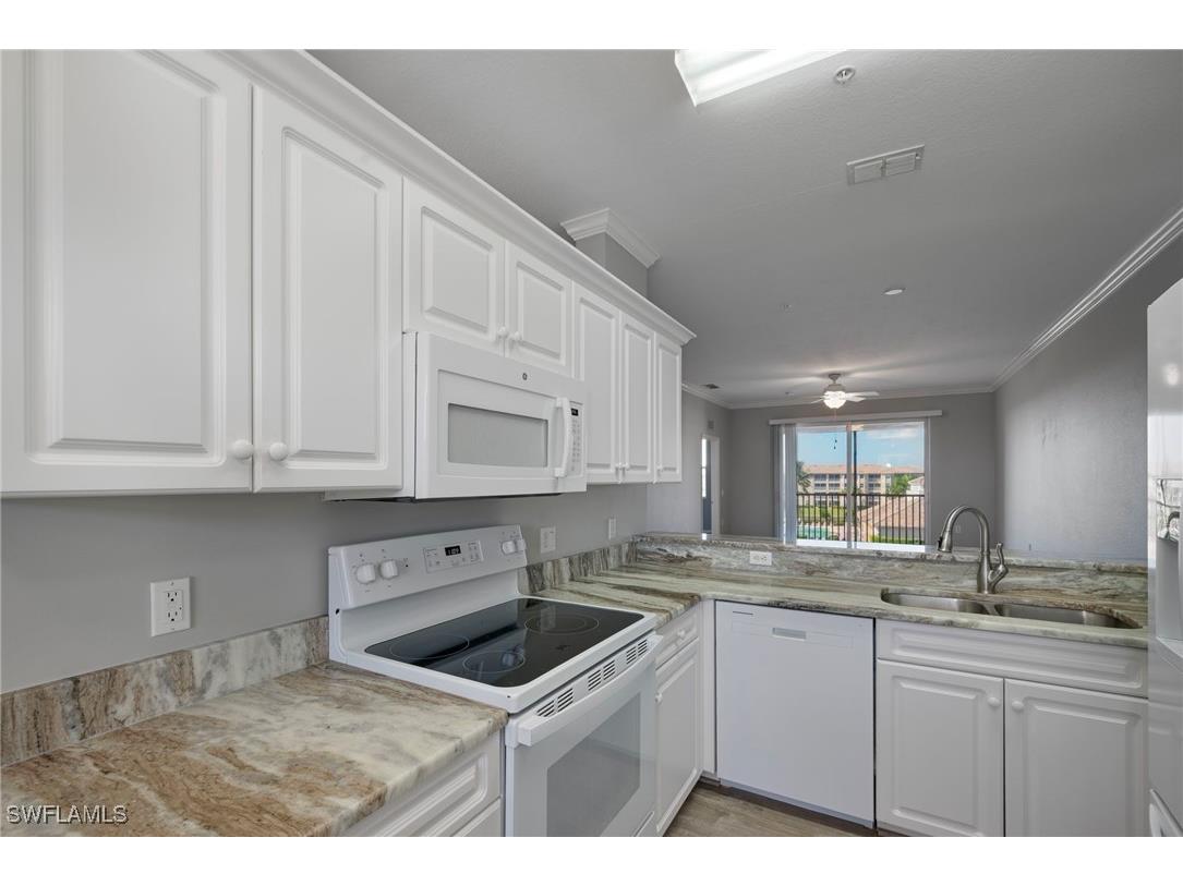 8550 Kingbird Loop #646 Estero FL 33967 225071715 image5