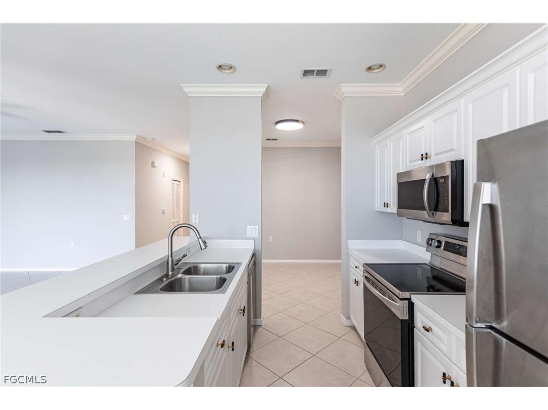 8550 Kingbird Loop #648 Estero FL 33967 2026008373 image17