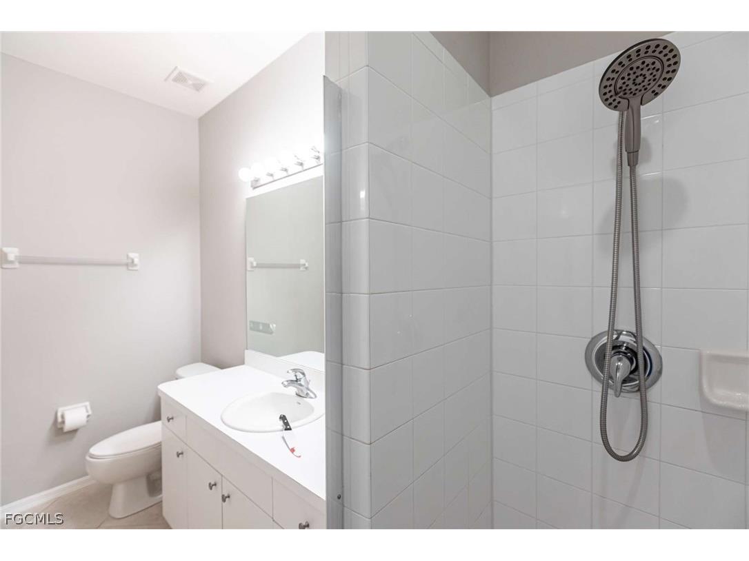 8550 Kingbird Loop #648 Estero FL 33967 2026008373 image27