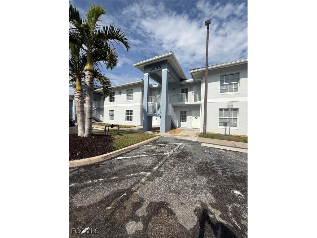 8555 Bernwood Cove Loop #103 Fort Myers FL 33966 2025026386 image1