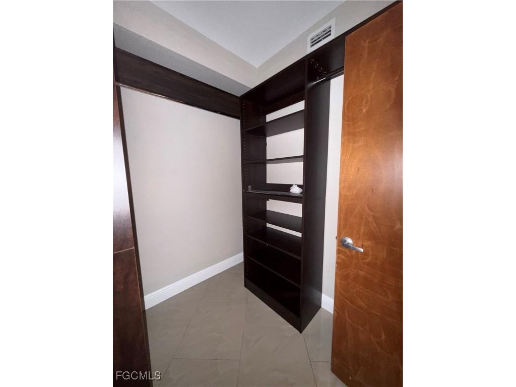 8555 Bernwood Cove Loop #103 Fort Myers FL 33966 2025026386 image15