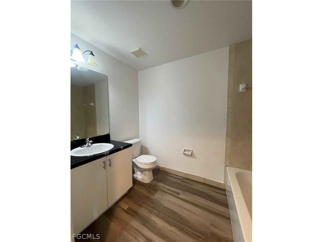 8555 Bernwood Cove Loop #112 Fort Myers FL 33966 2026011559 image35