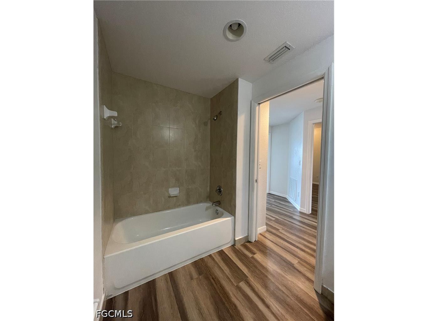 8555 Bernwood Cove Loop #112 Fort Myers FL 33966 2026016347 image36