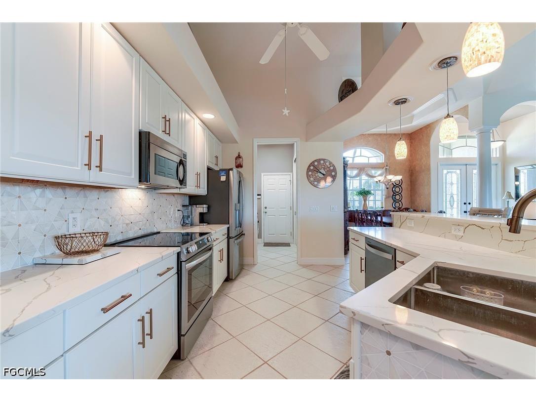 8555 Southwind Bay Circle Fort Myers FL 33908 2026018415 image10