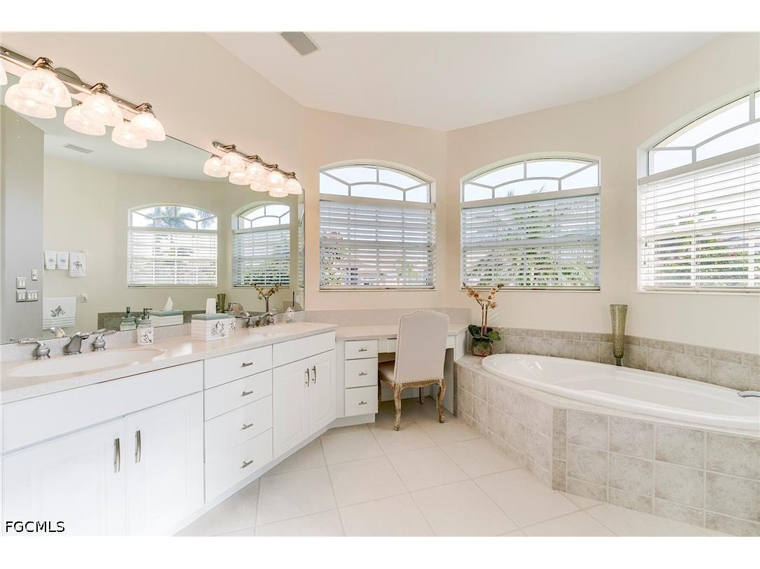 8555 Southwind Bay Circle Fort Myers FL 33908 2026018415 image25