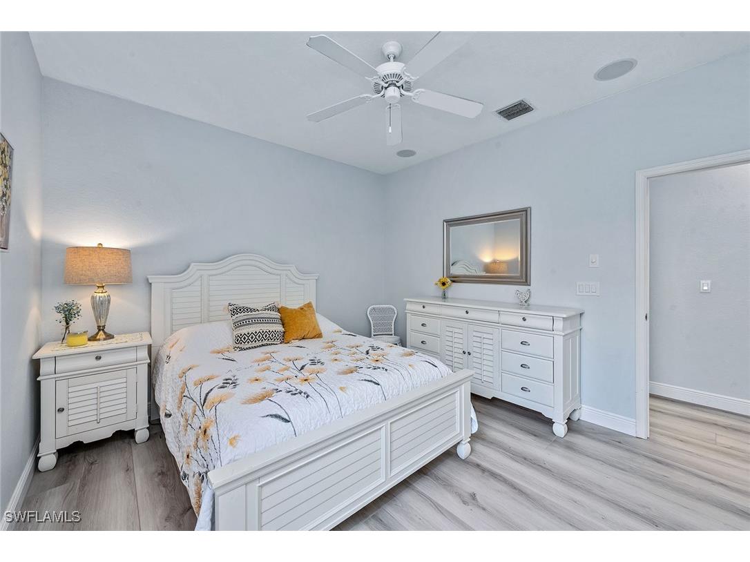 8556 Pepper Tree Way Naples FL 34114 225056203 image18