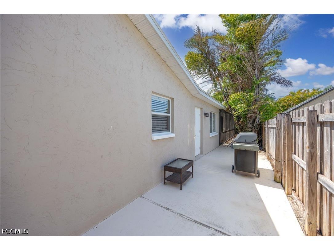 856 104th Avenue N Naples FL 34108 2026018625 image20