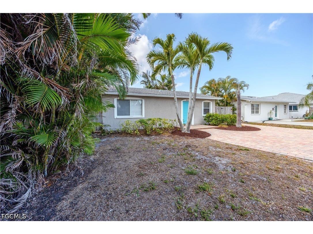 856 104th Avenue N Naples FL 34108 2026018625 image35