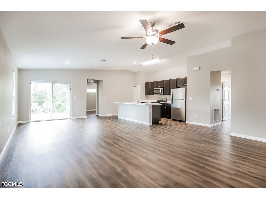 856 Anchor Street E Lehigh Acres FL 33974 2026029571 image3