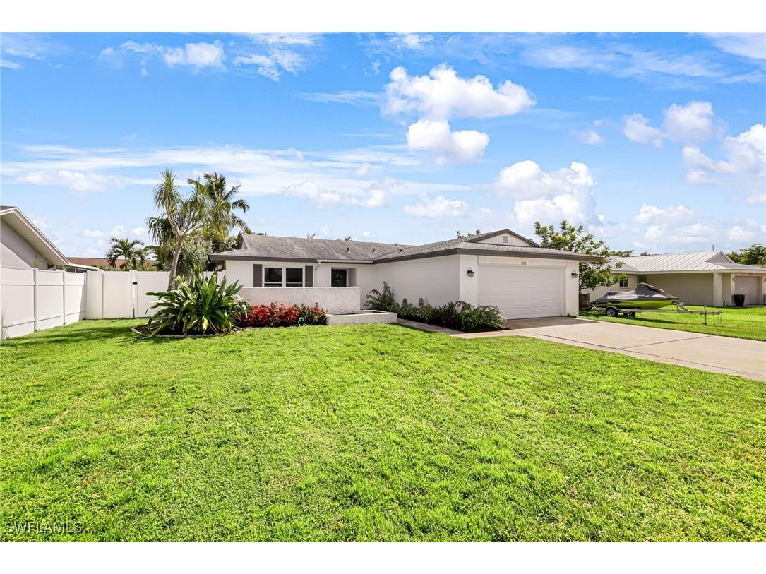 856 Creighton Drive Fort Myers FL 33919 224074352 image1