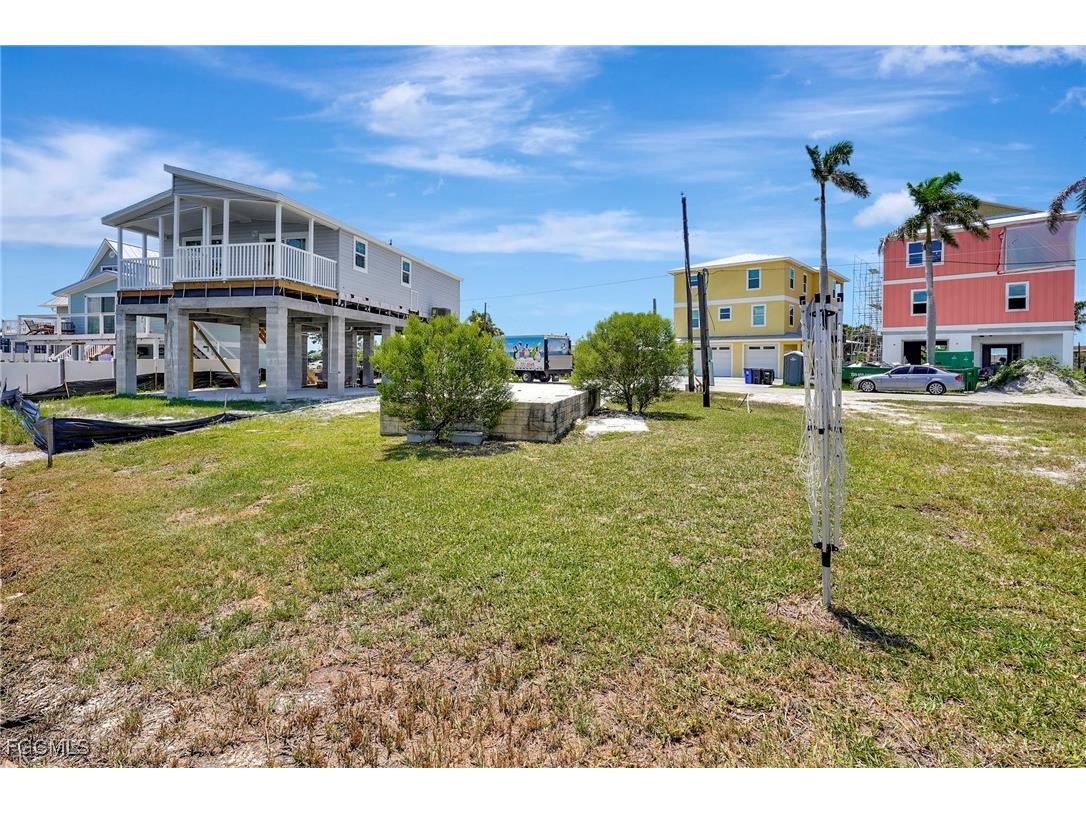 856 Oak Street Fort Myers Beach FL 33931 2025006484 image20