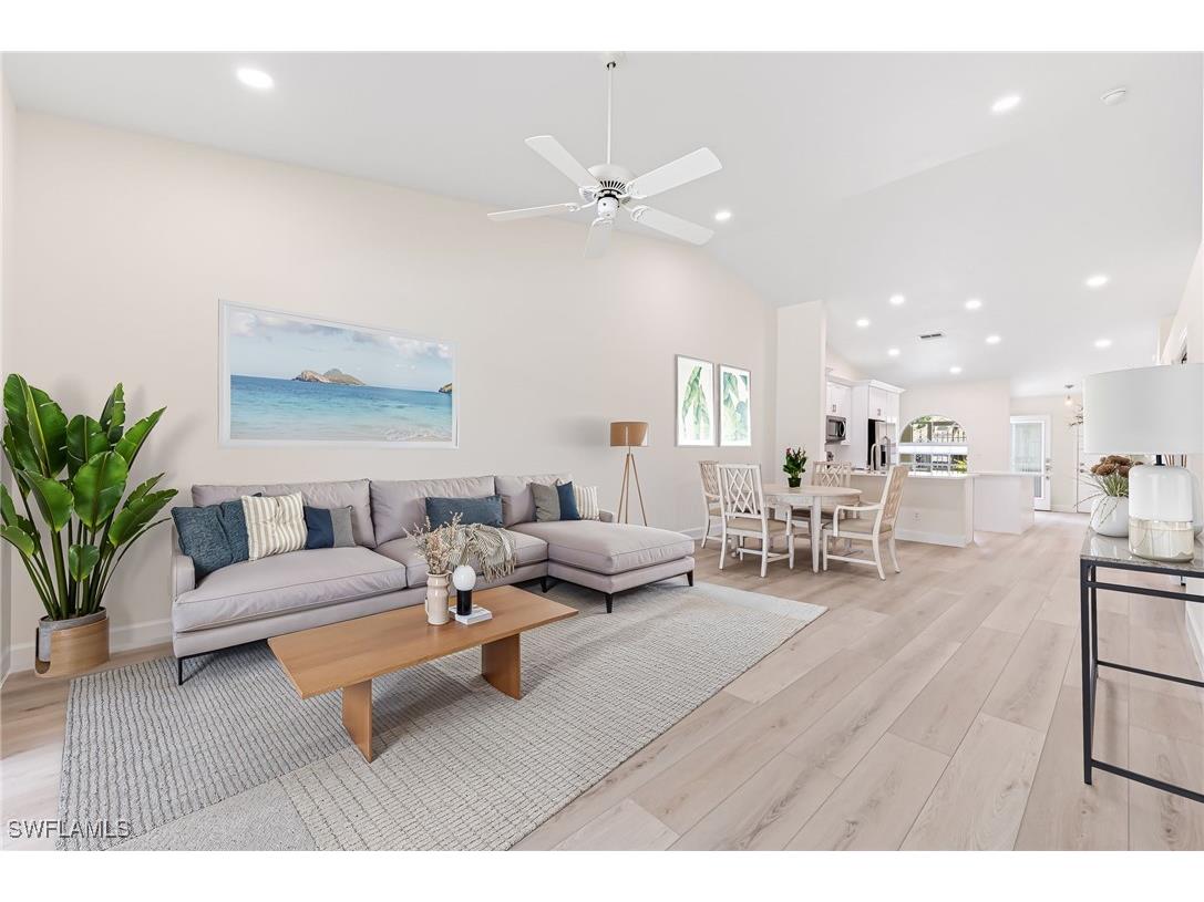 8562 Mustang Drive #31 Naples FL 34113 225039780 image1