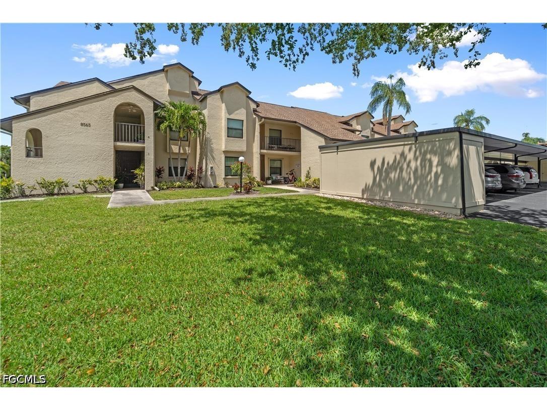8565 Charter Club Circle #6 Fort Myers FL 33919 2026026824 image3