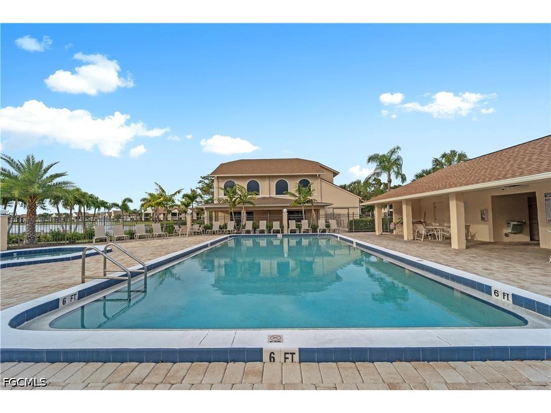 8565 Charter Club Circle #6 Fort Myers FL 33919 2026026824 image34