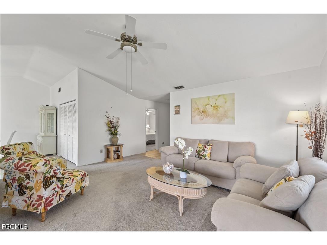 8565 Charter Club Circle #6 Fort Myers FL 33919 2026026824 image4