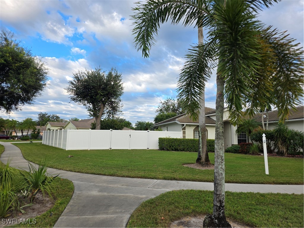 857 Summerfield Drive Naples FL 34120 225077808 image4