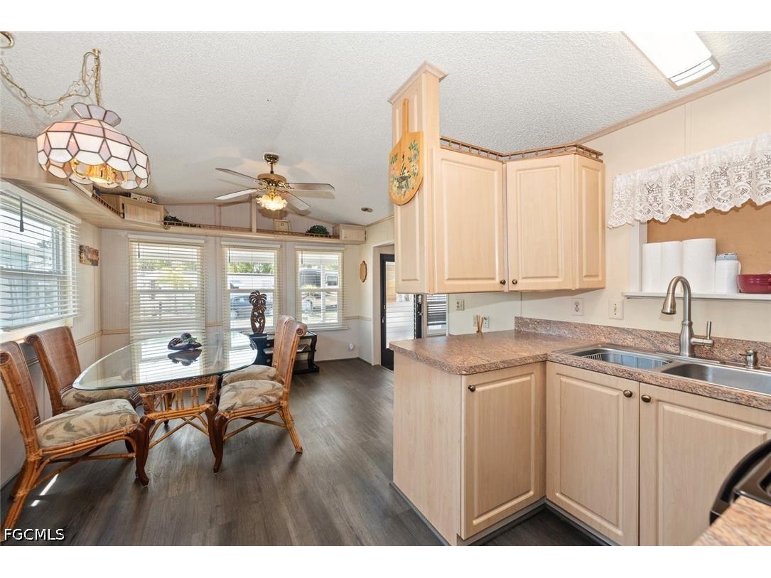 8571 Firwood Drive Estero FL 33928 2026021024 image9