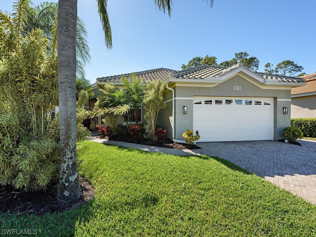 8574 Gleneagle Way Naples FL 34120 224000048 image1