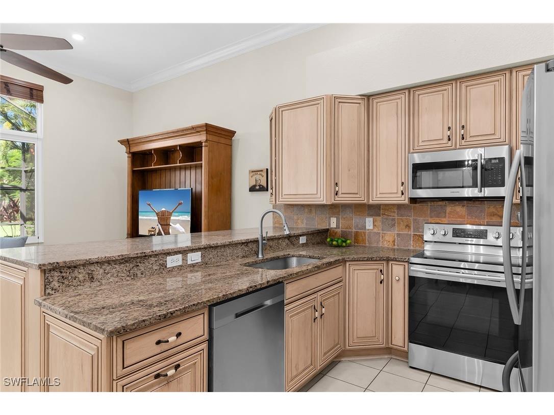 8574 Pepper Tree Way Naples FL 34114 225068323 image5