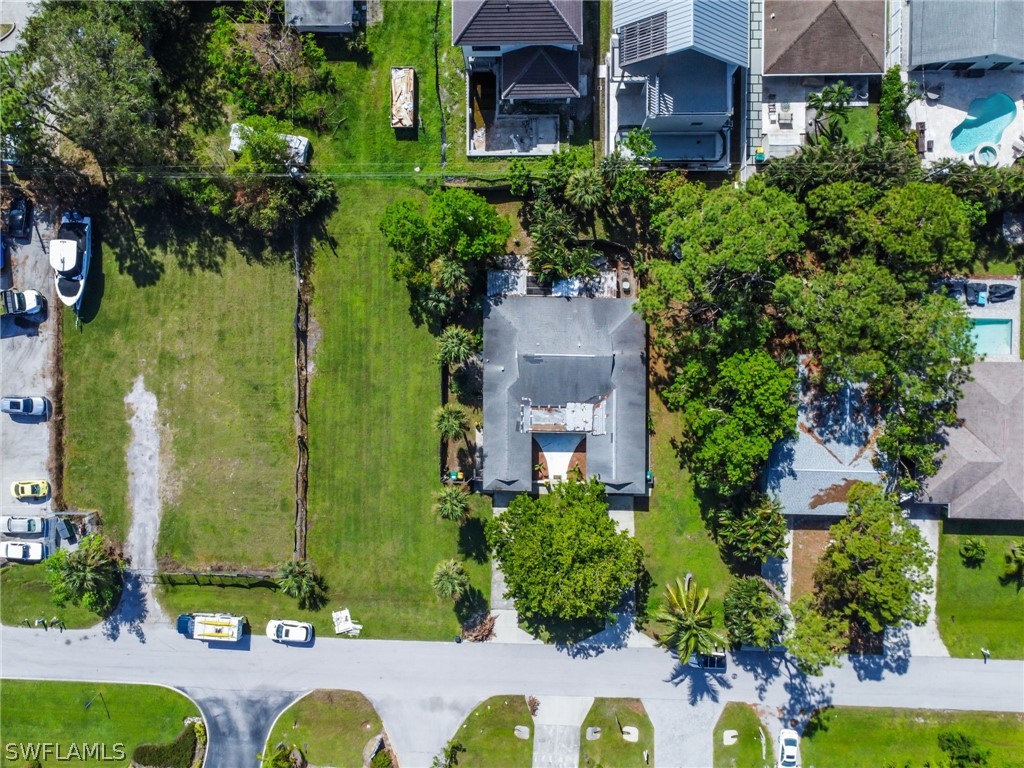 858 93rd Avenue N Naples FL 34108 222084610 image1