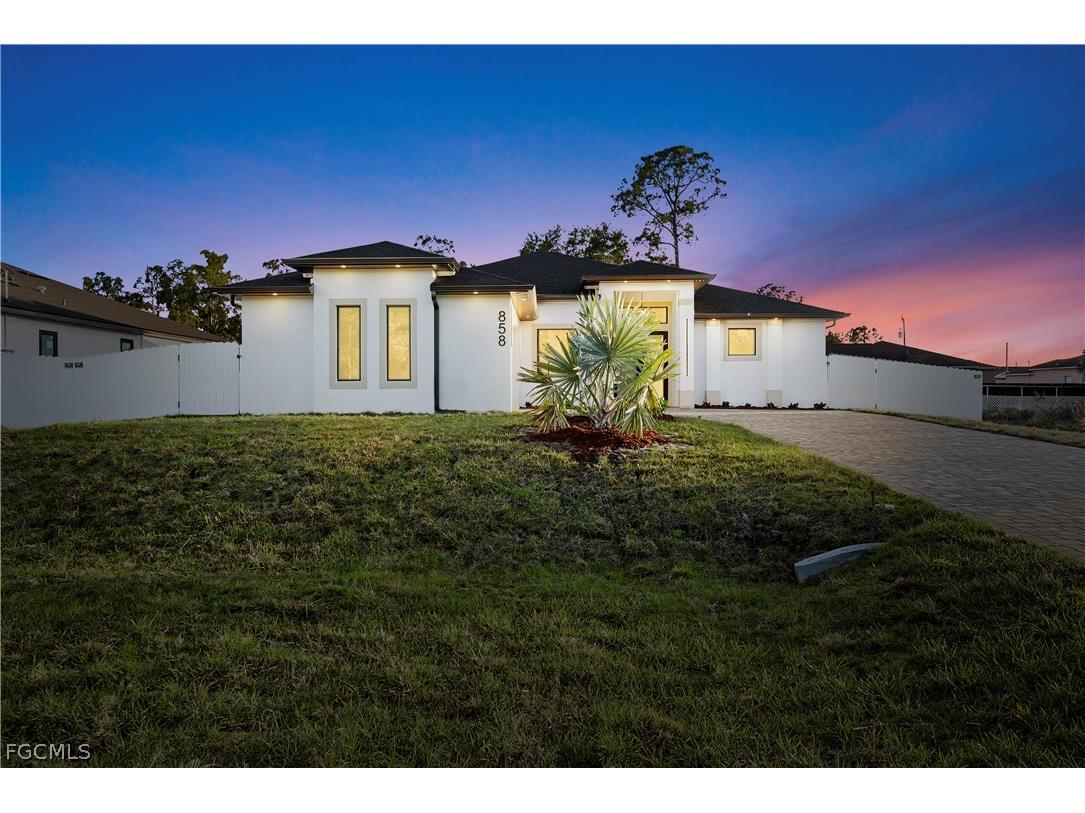 858 Nimitz Boulevard Lehigh Acres FL 33974 2026007640 image1