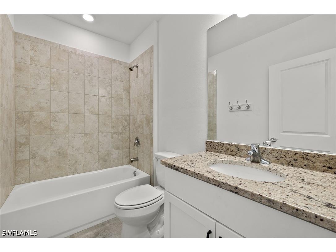 858 Rue Labeau Circle Fort Myers FL 33913 226015909 image10
