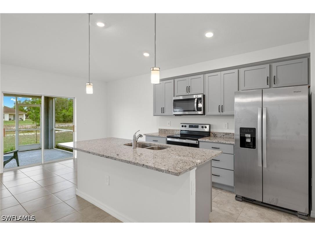 858 Rue Labeau Circle Fort Myers FL 33913 226015909 image4