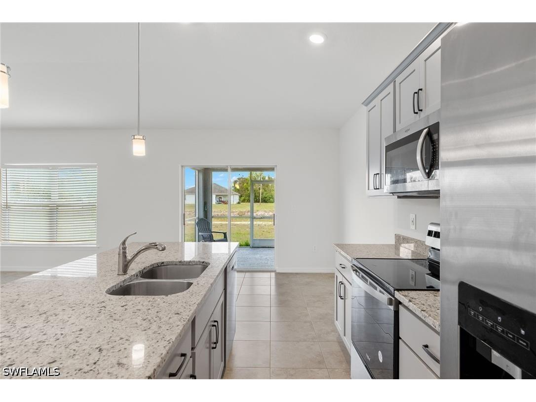 858 Rue Labeau Circle Fort Myers FL 33913 226015909 image5