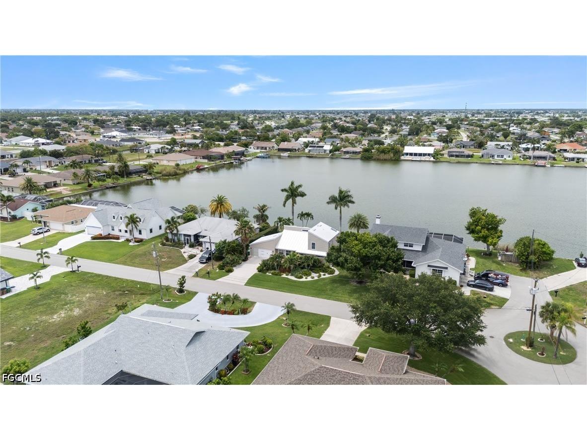858 SE 1st Terrace Cape Coral FL 33990 2026024480 image46