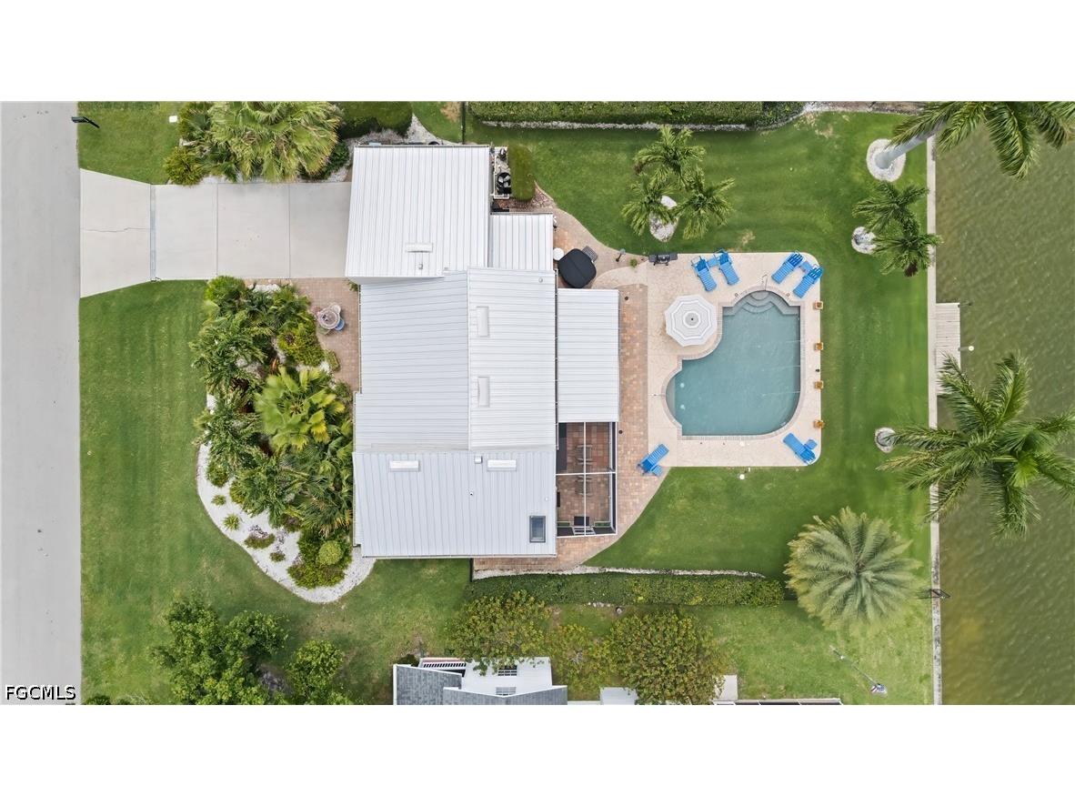 858 SE 1st Terrace Cape Coral FL 33990 2026024480 image47