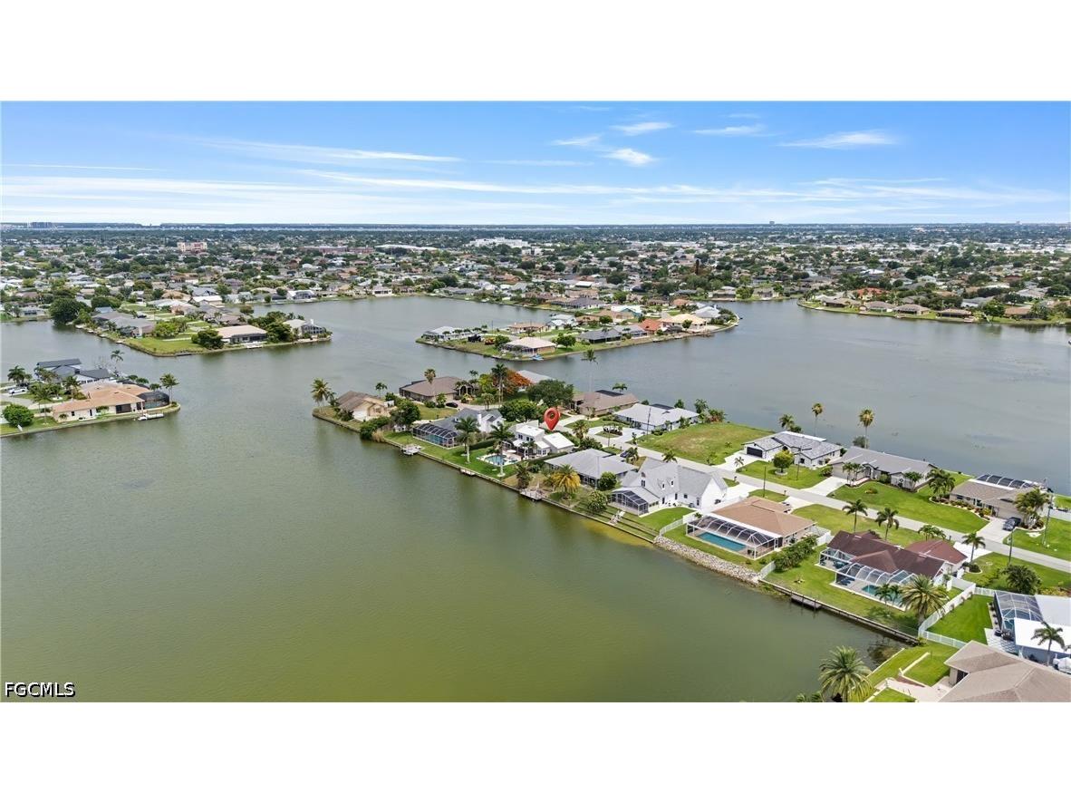 858 SE 1st Terrace Cape Coral FL 33990 2026024480 image49