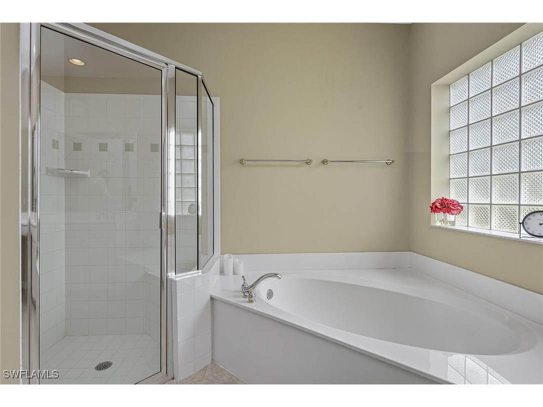 8582 Pepper Tree Way Naples FL 34114 225071200 image17