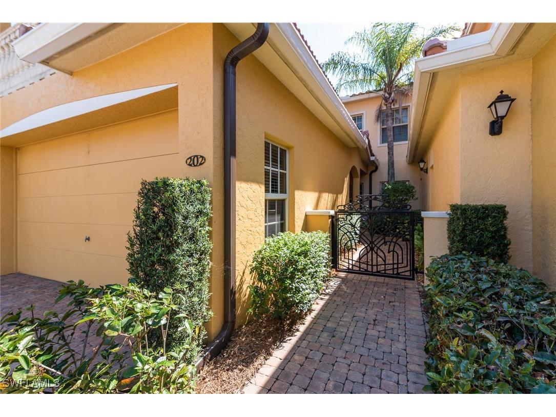 8583 Via Lungomare Circle #202 Estero FL 33928 225075426 image2