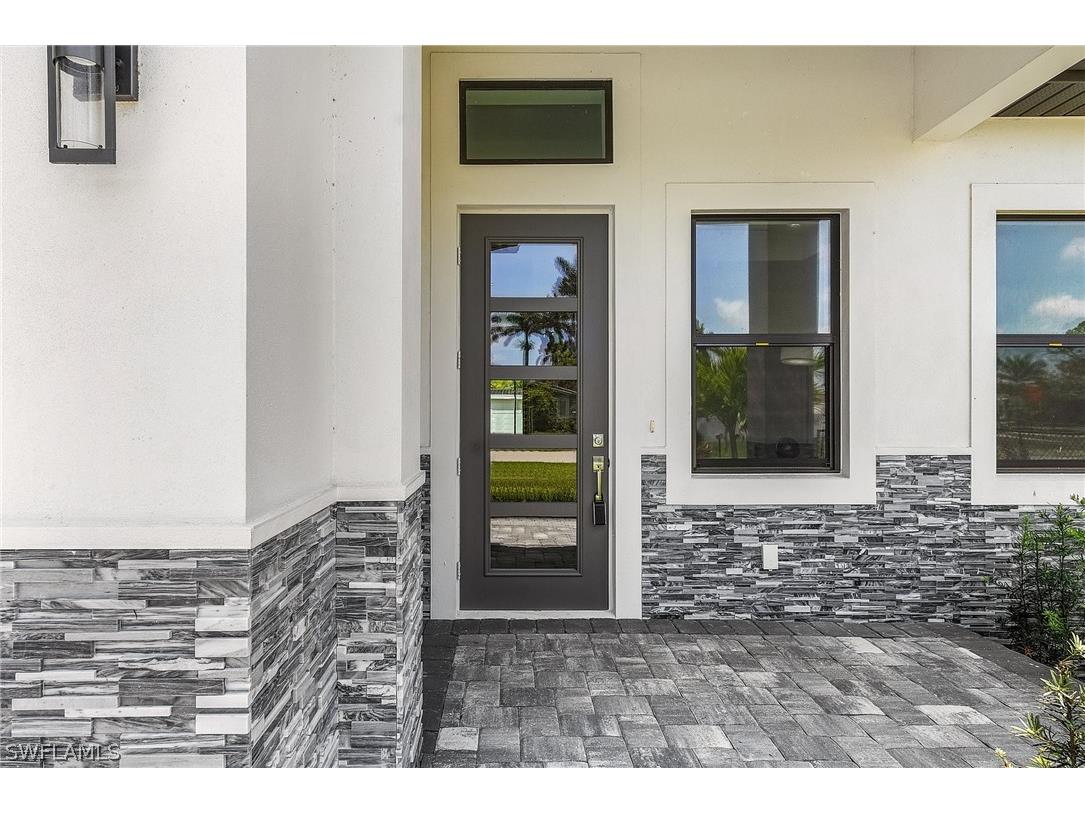 859 108th Avenue N Naples FL 34108 226011400 image4