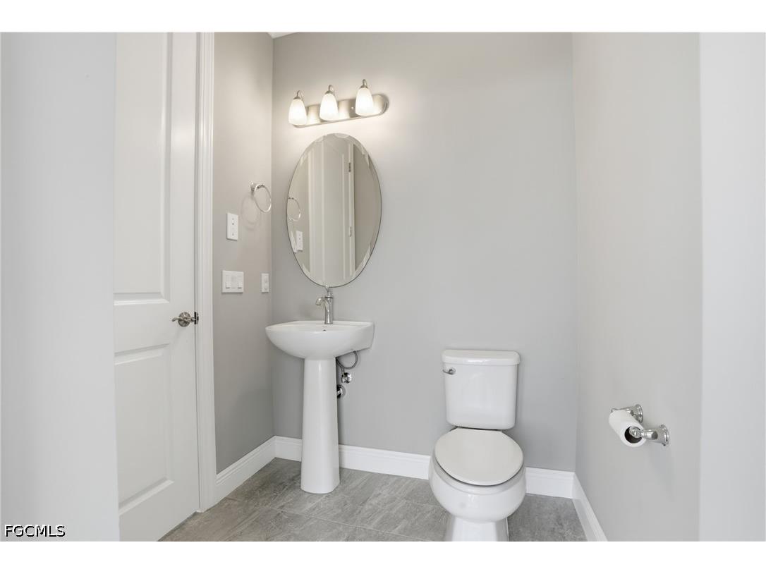 8590 Belle Meade Drive Fort Myers FL 33908 2026016807 image43