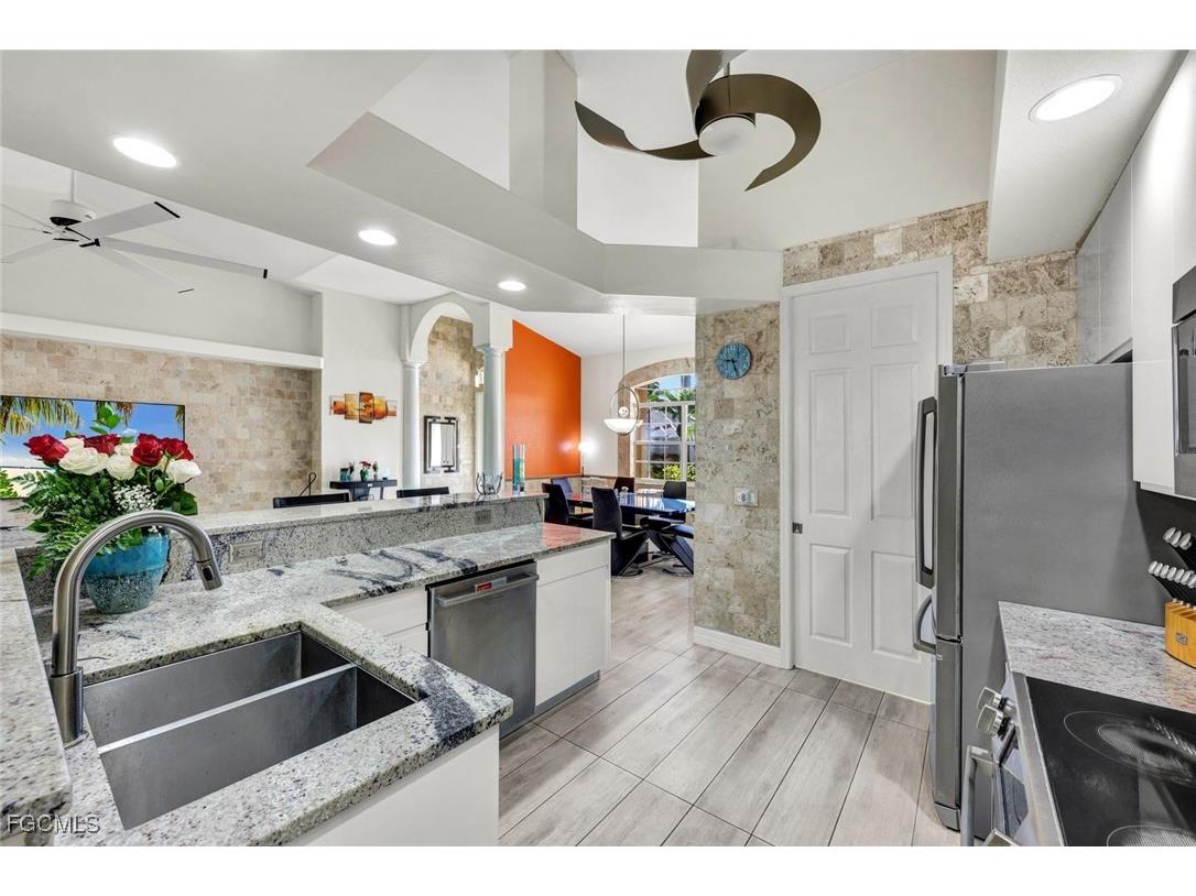 8596 Southwind Bay Circle Fort Myers FL 33908 2026003536 image12