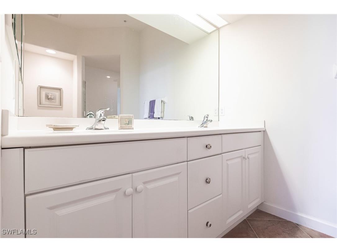 8598 Via Lungomare Circle #306 Estero FL 33928 225070640 image18