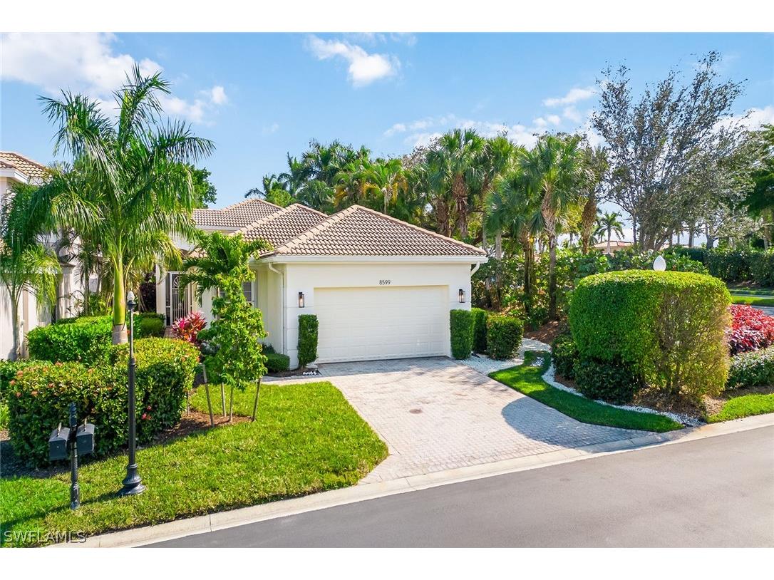 8599 Pepper Tree Way Naples FL 34114 226006574 image1