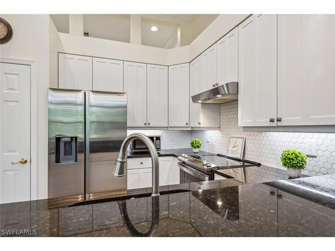 8599 Pepper Tree Way Naples FL 34114 226006574 image6