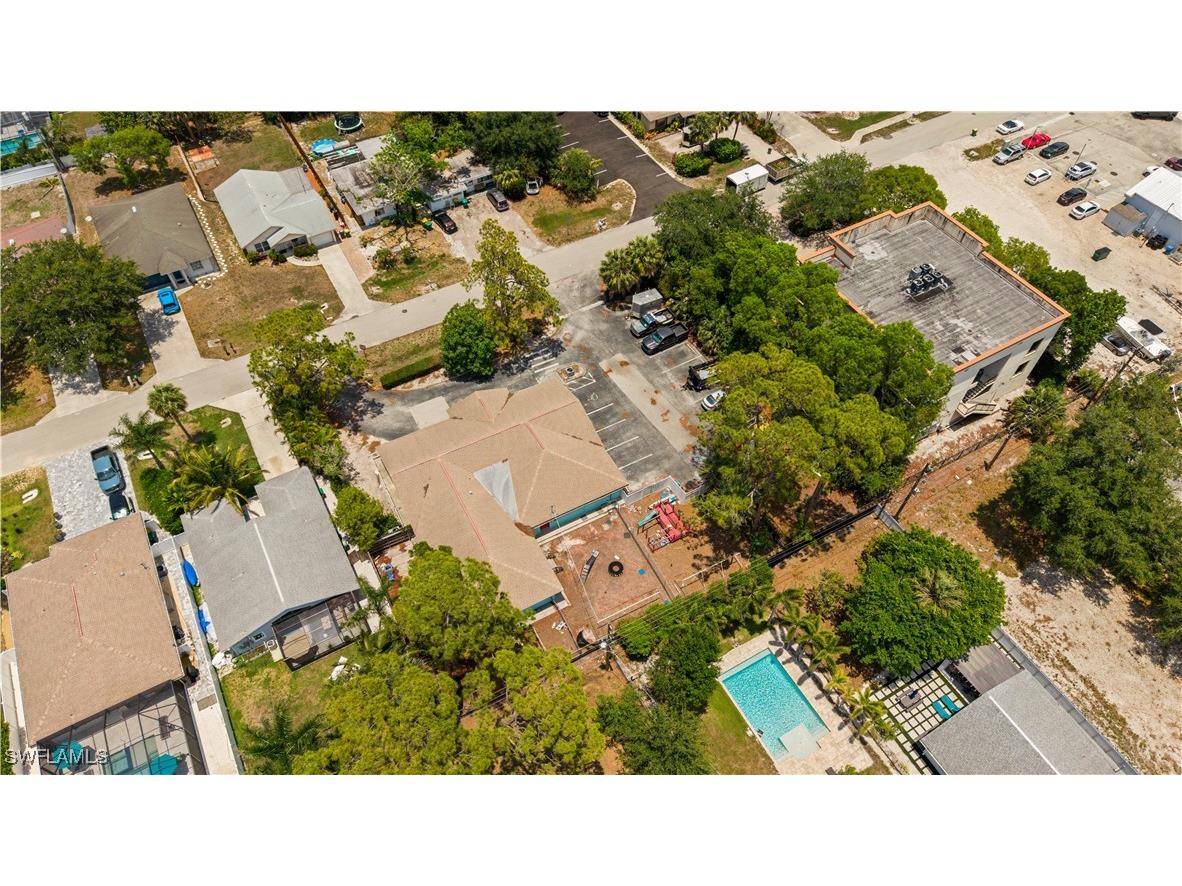 860 102nd Avenue N Naples FL 34108 225050829 image5